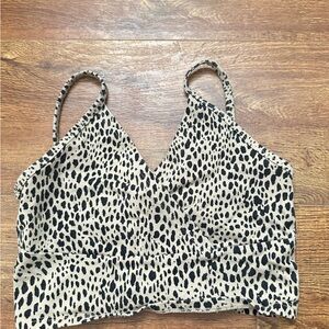 Leopard Brandy Melville cropped tank 🫶🏽 so cute loooved this one!